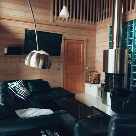 Stella Domek alpejski Äkäslompolo