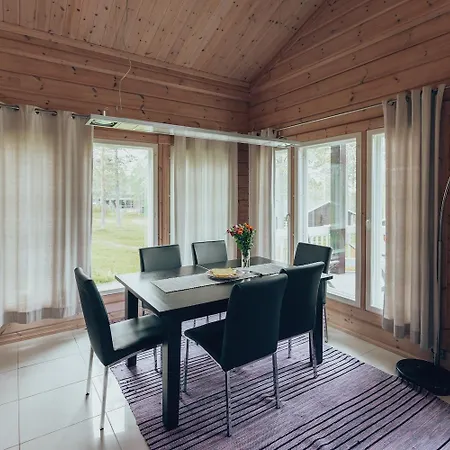 Stella Äkäslompolo